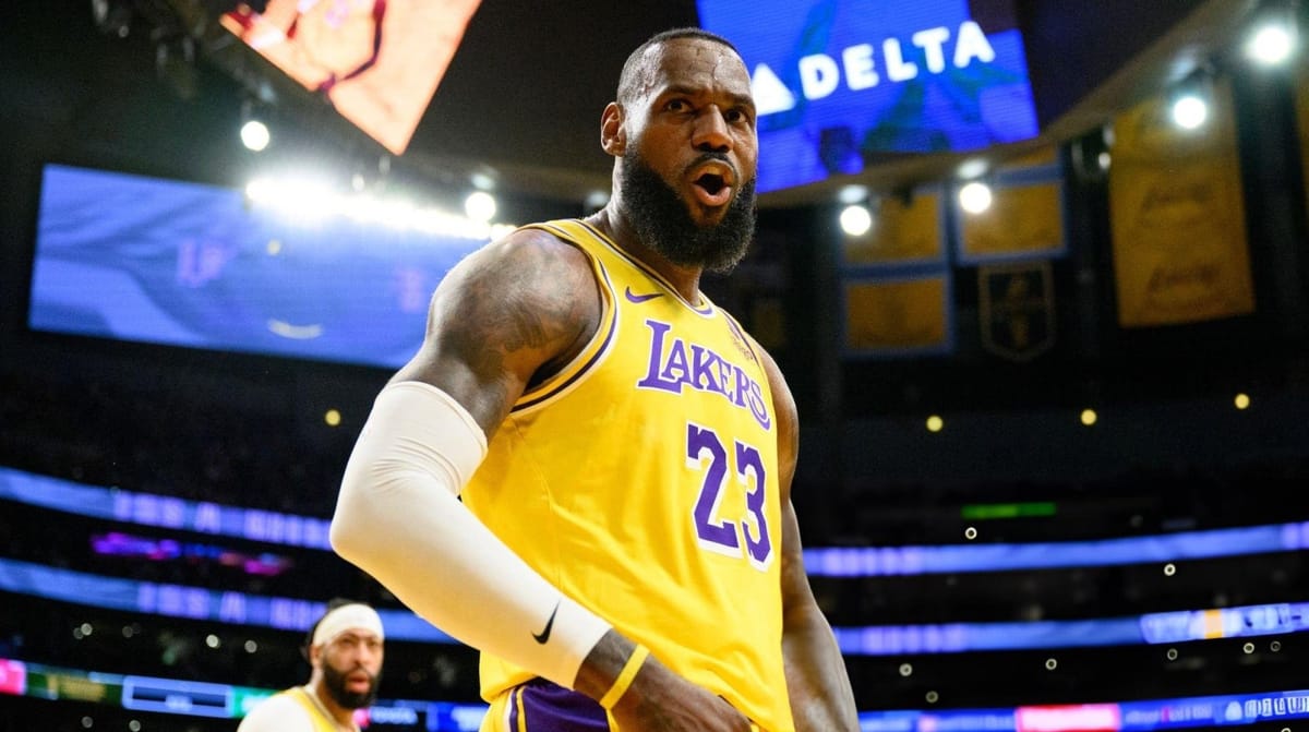 ليبرون جيمس "نصف حر" في NBA