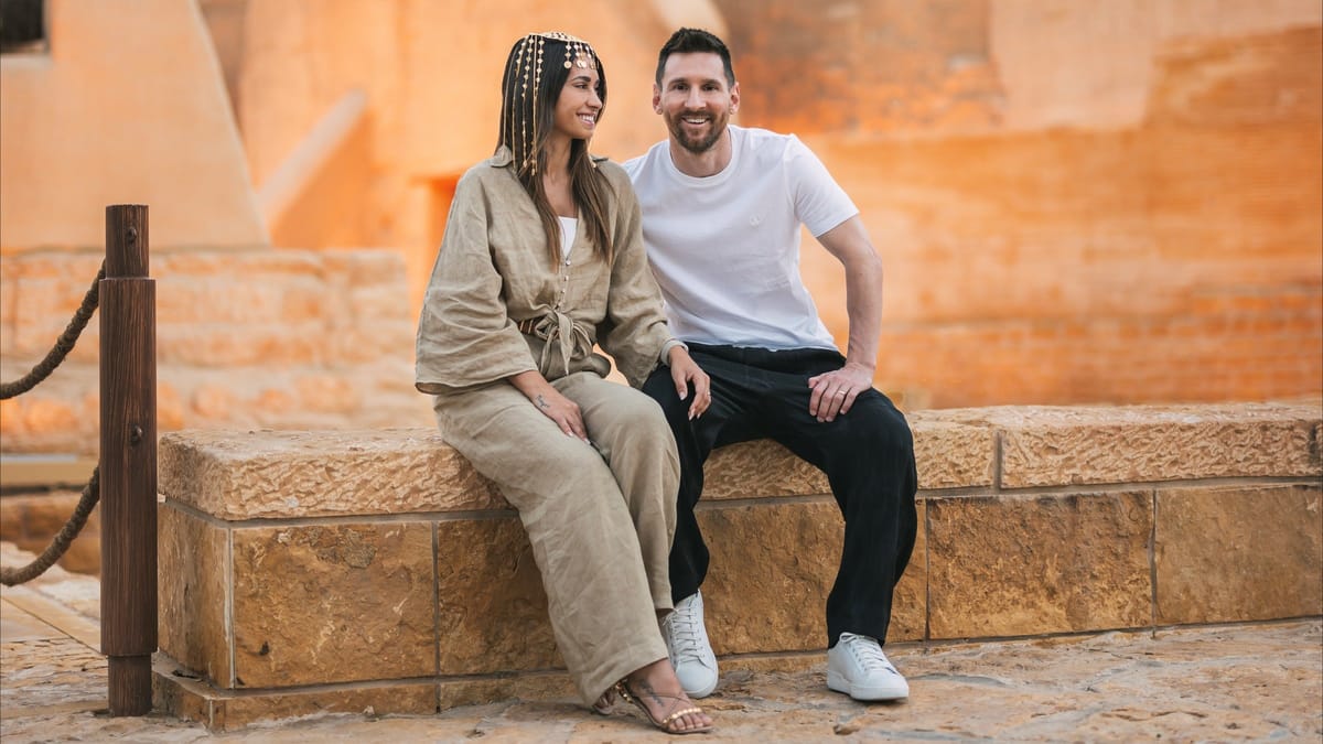 ميسي "سعودي" الموسم المقبل.. وآخرون في الطريق