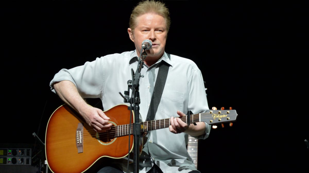 براءة "لصوص" أغنية Hotel California