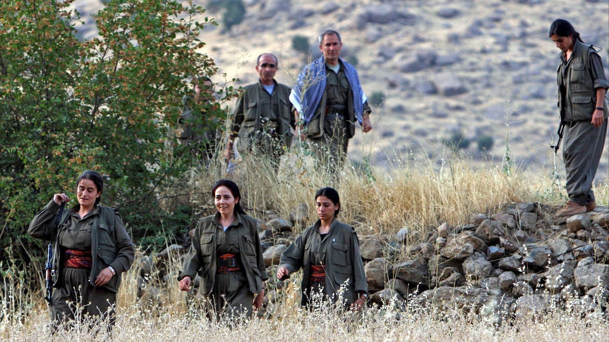 فيديو "فتاة" الـPKK يثير غضب عراقيين: "أين السيادة؟"