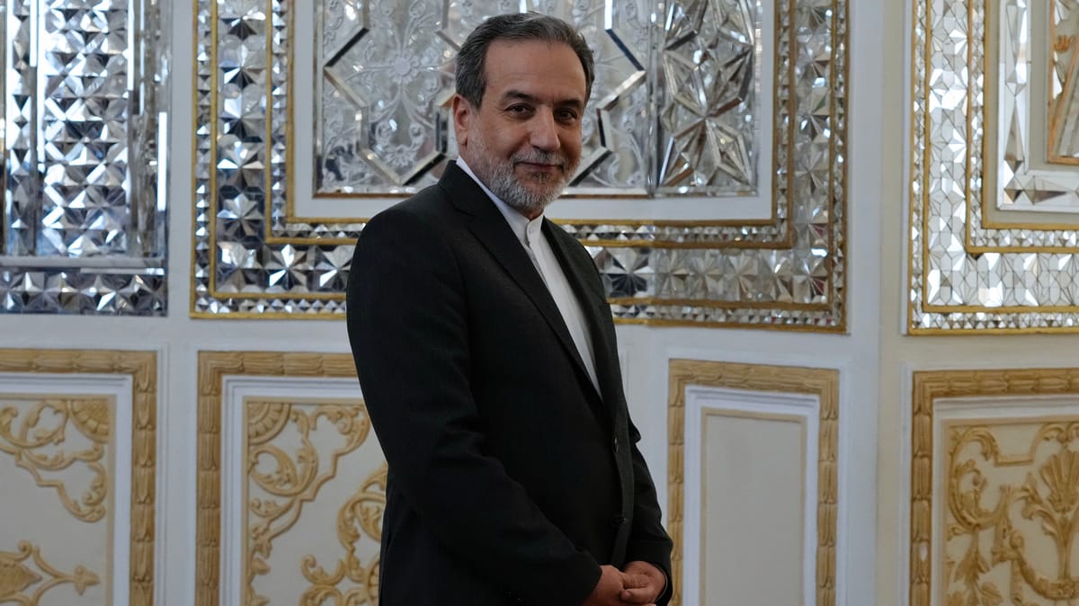 وزير الخارجية الإيراني يصل بيروت