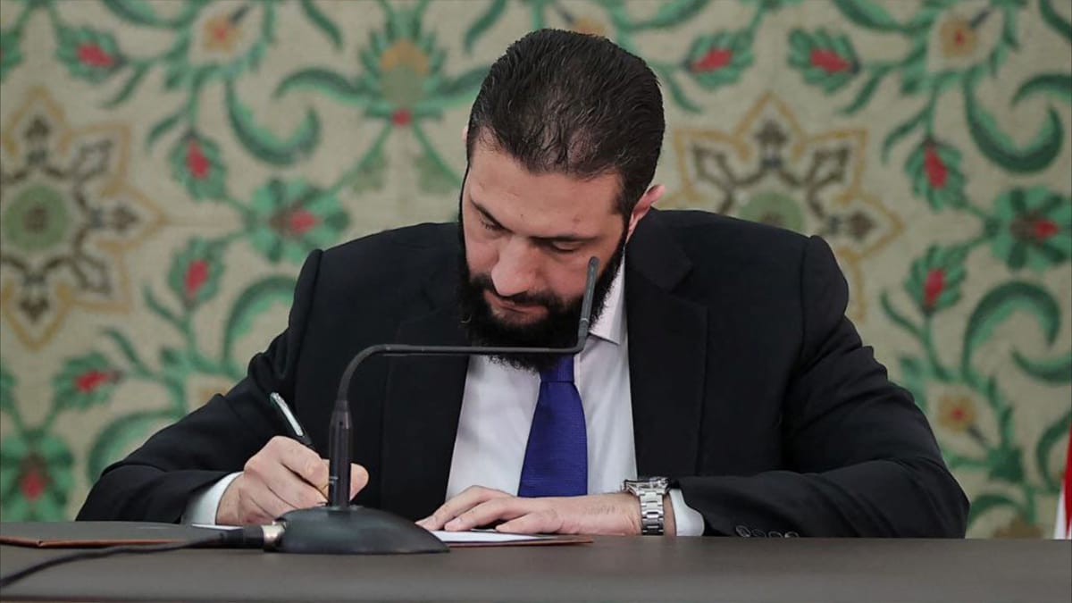 المقاتلون الأجانب وإسرائيل.. كيف ردت سوريا على شروط أميركا؟