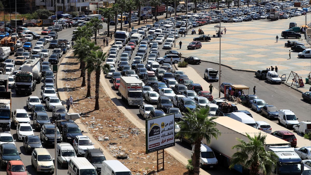 جنوب لبنان ينزح.. والمدارس تفتح أبوابها