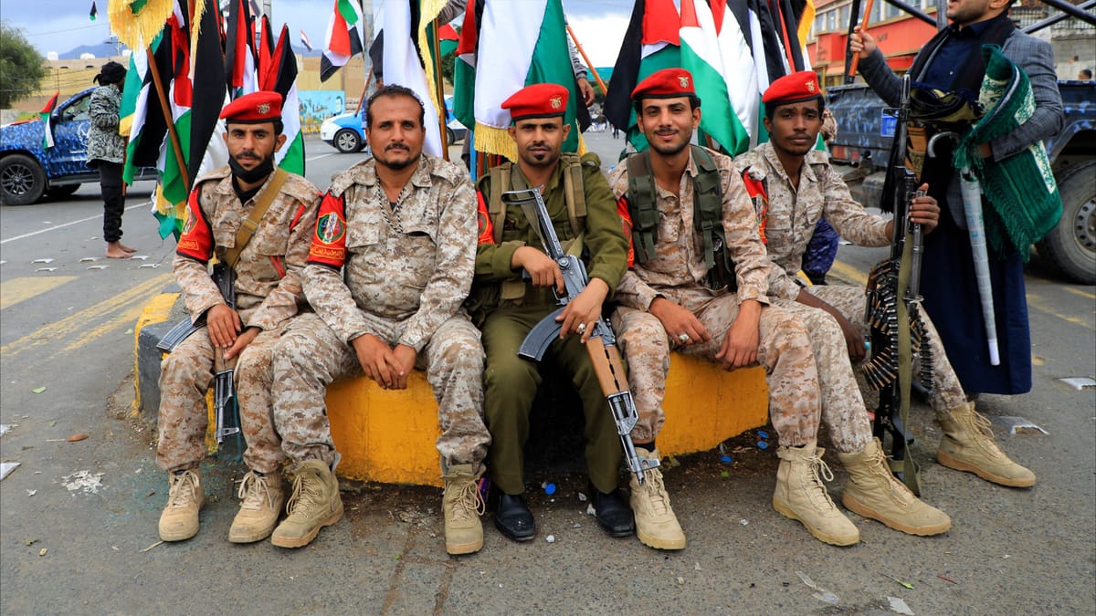 الحوثيون يعلنون إطلاق مسيرات نحو إسرائيل