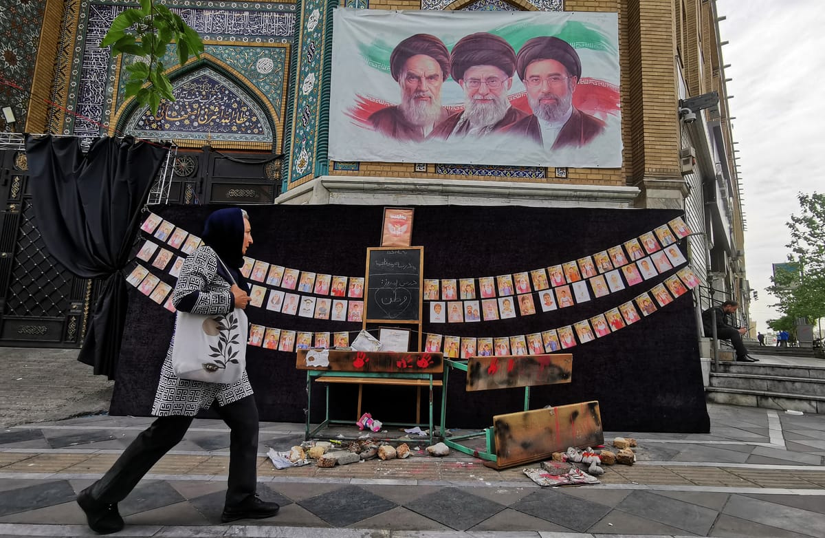 مأزق "لا سلم ولا حرب".. ورقة عراقجي لإقناع واشنطن أو طهران؟