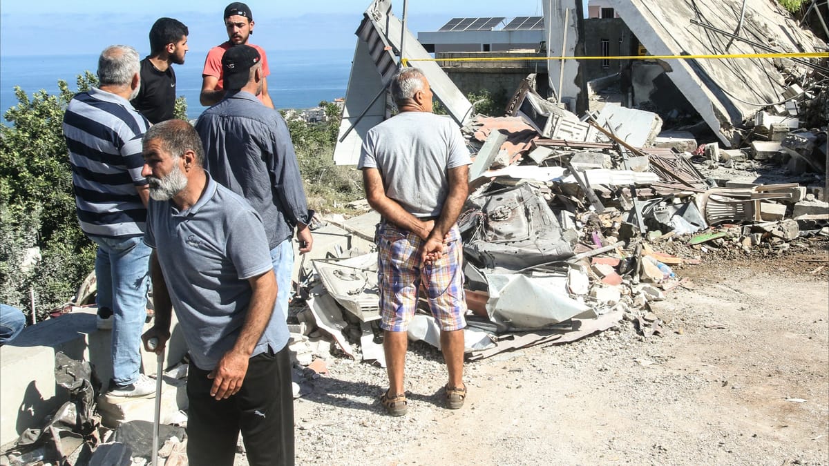 قذائف خانقة.. إسرائيل تفرش جنوب لبنان بالفسفور الأبيض