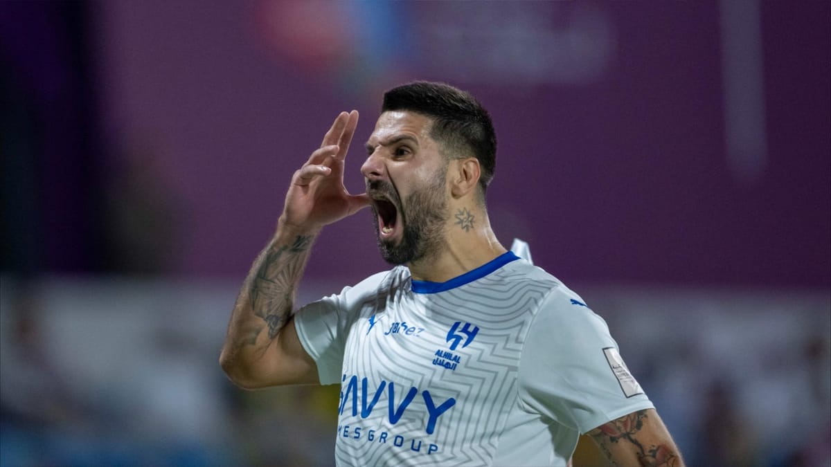 الهلال يكتسح النصر ويتوج بالسوبر الخامس
