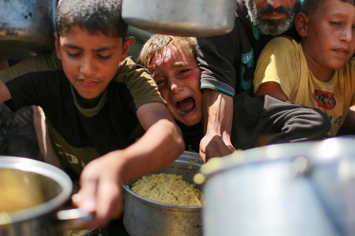 نتنياهو يدفع بآلاف الاحتياط لهجوم غزة وسط تحذيرات عسكرية