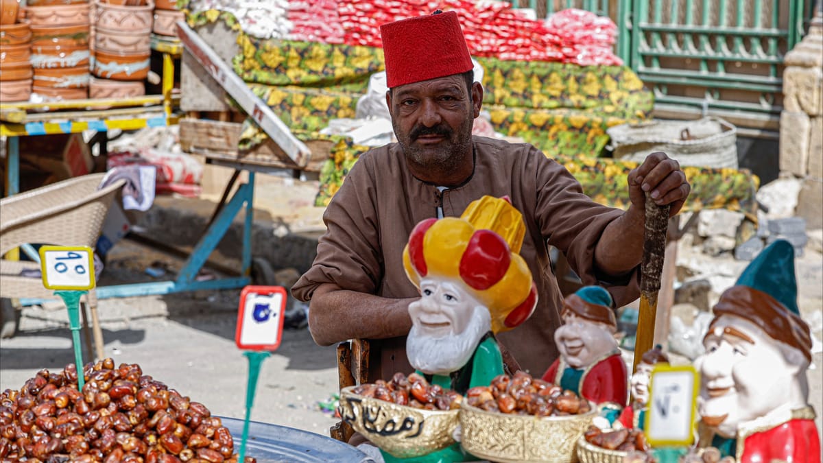 في التعويم الرابع.. الأسواق المصرية تمتص الصدمة سريعا