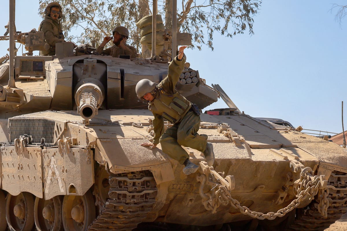 الجيش الإسرائيلي يفكر بالانسحاب من غزة