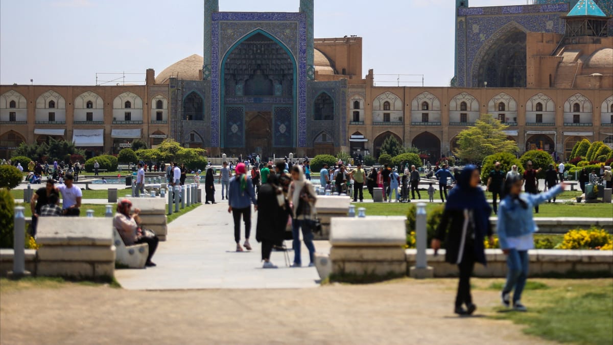 ضربة الرسائل في أصفهان.. نهاية التصعيد أم بدايته؟