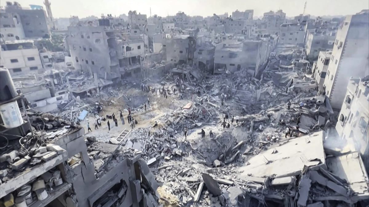 حماس: مقتل 195 فلسطينيا في الهجمات الإسرائيلية على مخيم جباليا