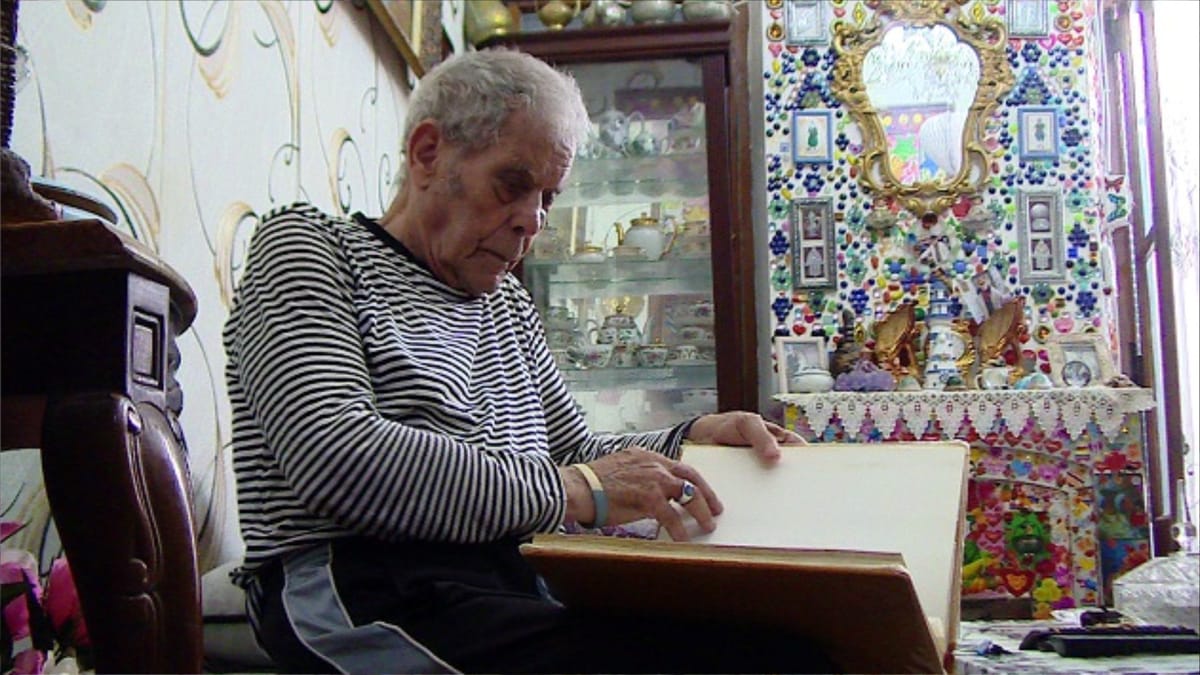 ديدو الجزائري.. تسعيني يحارب الزهايمر بذكرى زوجته الراحلة