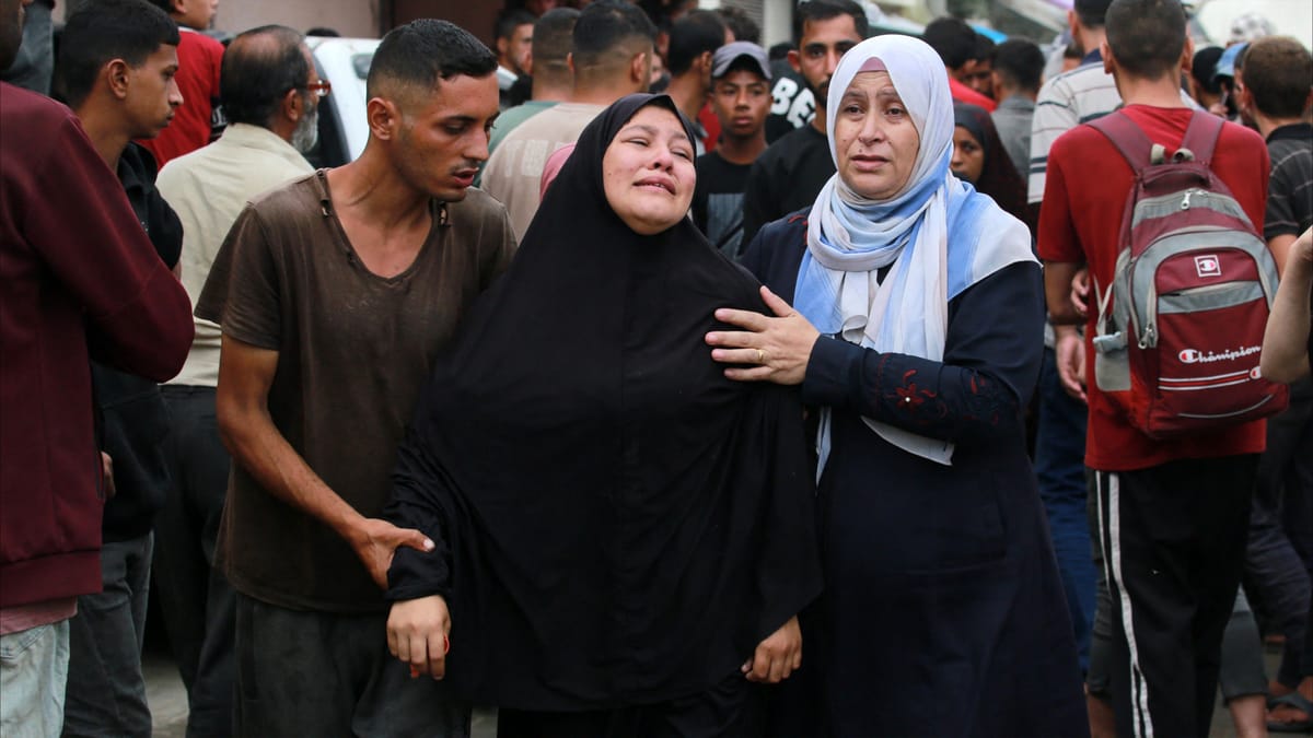 غارات على جباليا تقتل 17 فلسطينيا
