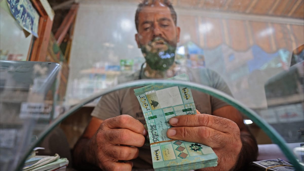 نيران الحرب تشعل بريق سندات لبنان.. كيف ذلك؟