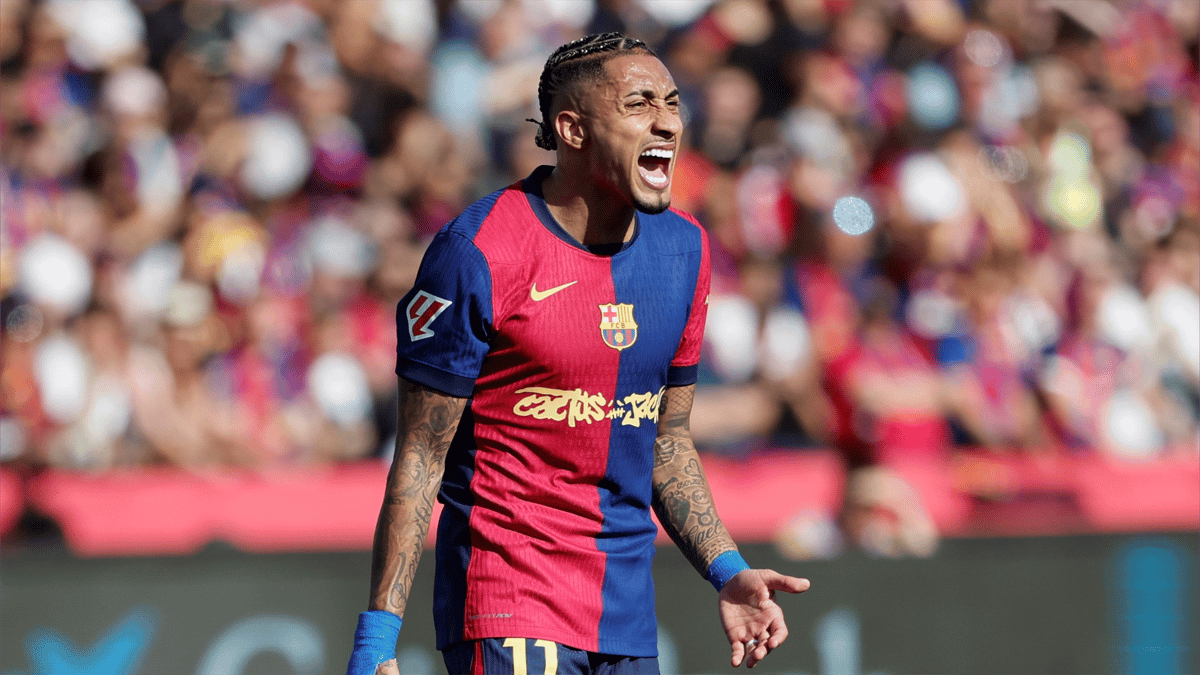 عاد من الموت.. رافينيا Superman برشلونة