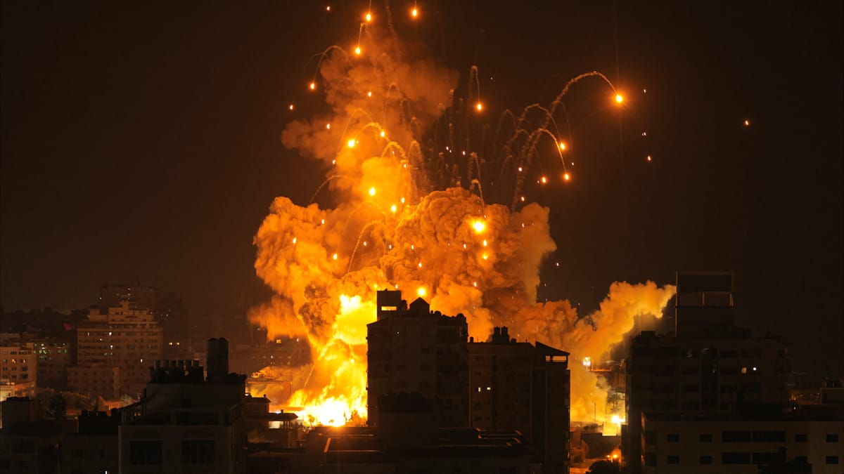 ليل غزة نهار جراء القصف.. 500 ضربة في ليلة واحدة