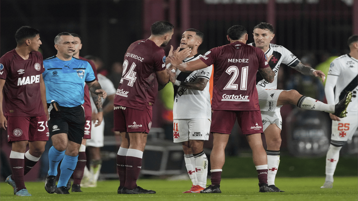 إطلاق نار أثناء مقابلة مع كوتينيو