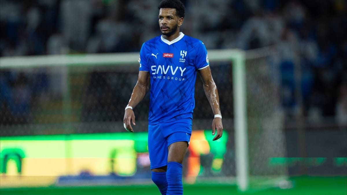 علي البليهي يصفع زميله في الهلال السعودي