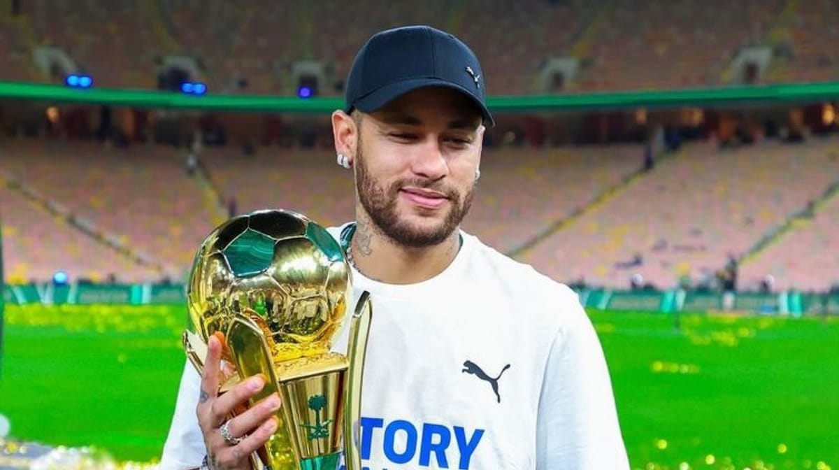 لاعبو القرن الـ21.. ميسي ورونالدو يتصدران وصدمة لنيمار