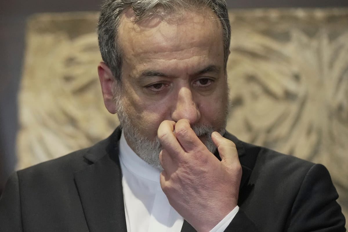 لبنان لإيران: نعم للحوار لكن ليس في طهران