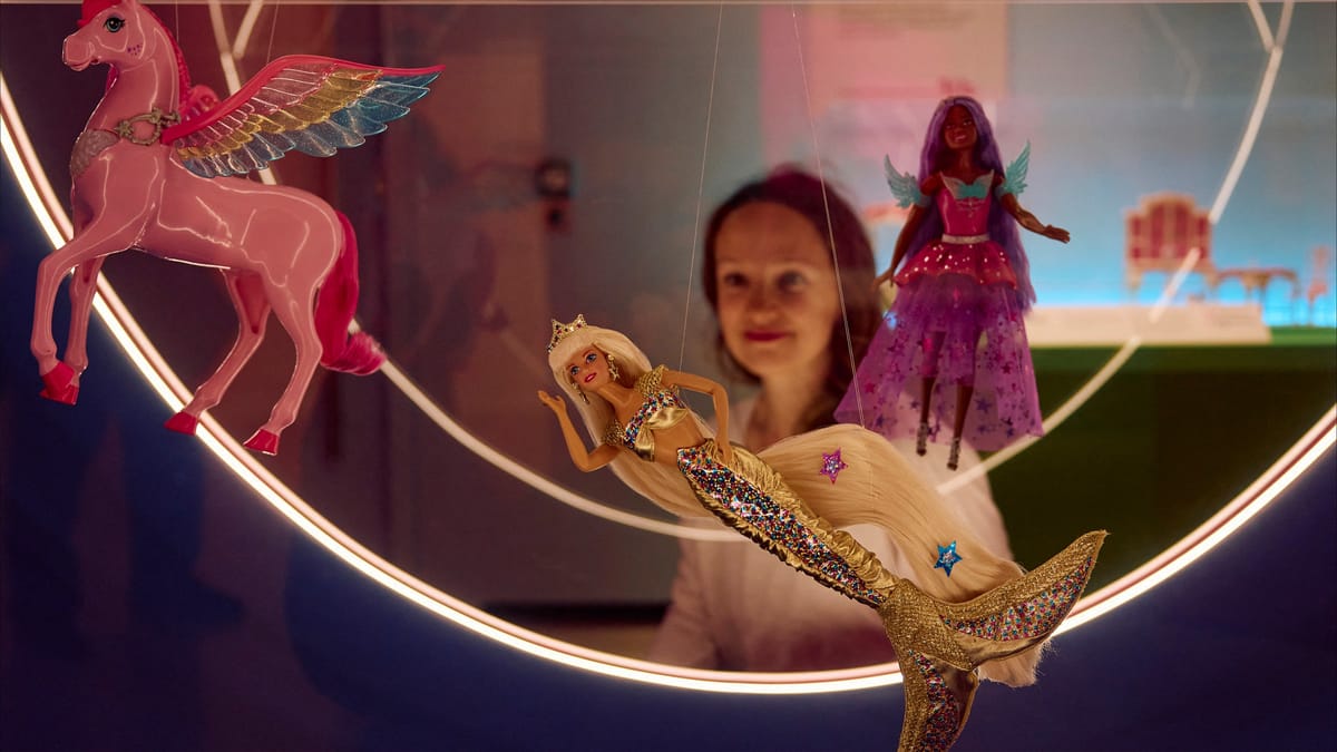Barbie في متحف لندني