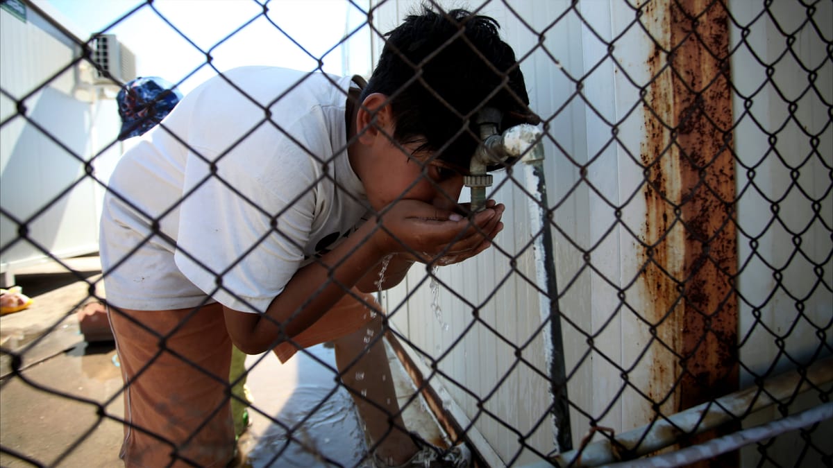 صنبور المياه يُهدد ذكاء طفلك