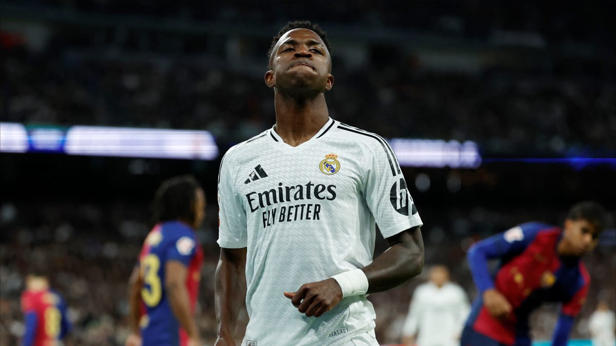 أطفال لاماسيا يتلاعبون بتشكيلة ريال مدريد المليارية