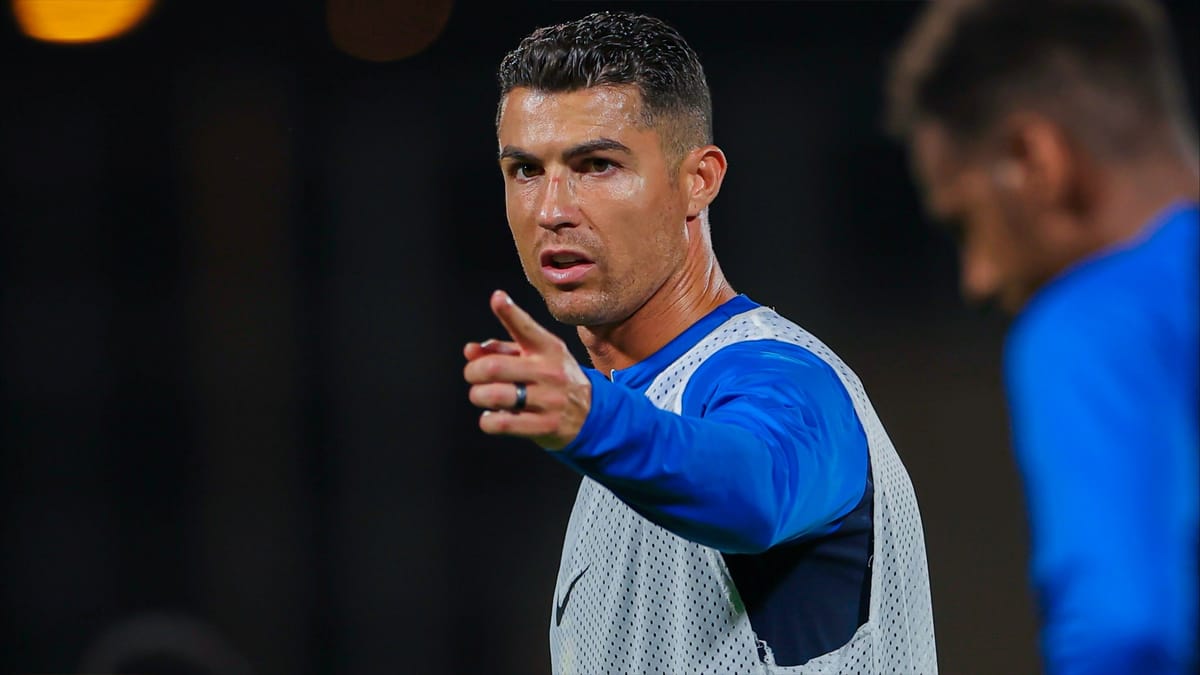 رونالدو يطلب "عقل السيتي" في النصر