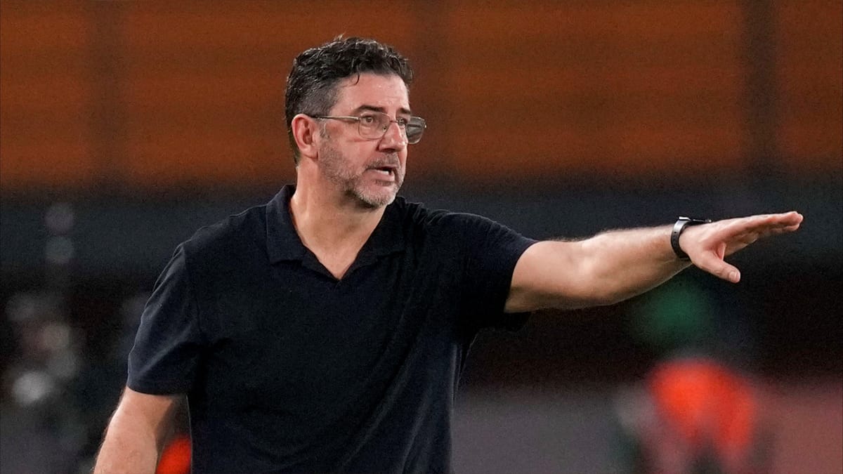 فيتوريا يشكو الاتحاد المصري للفيفا