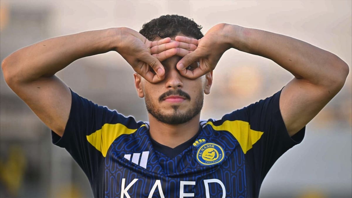 لاعب شاب يبيع "خبرة رونالدو"