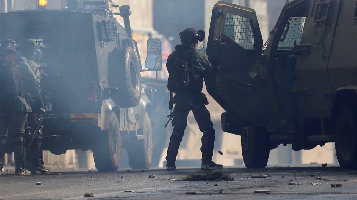 إسرائيل تقتل فلسطينيا في الضفة الغربية