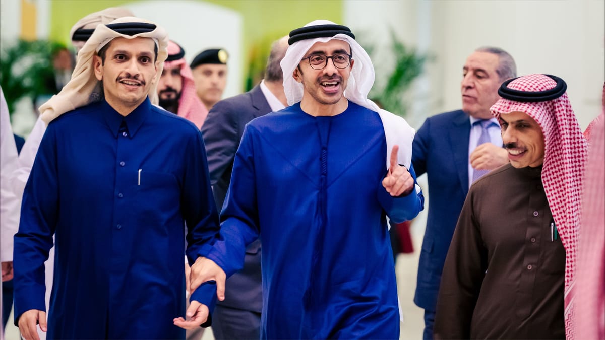 وزير خارجية الإمارات يدعو للتوصل إلى وقف مستدام لإطلاق النار في غزة