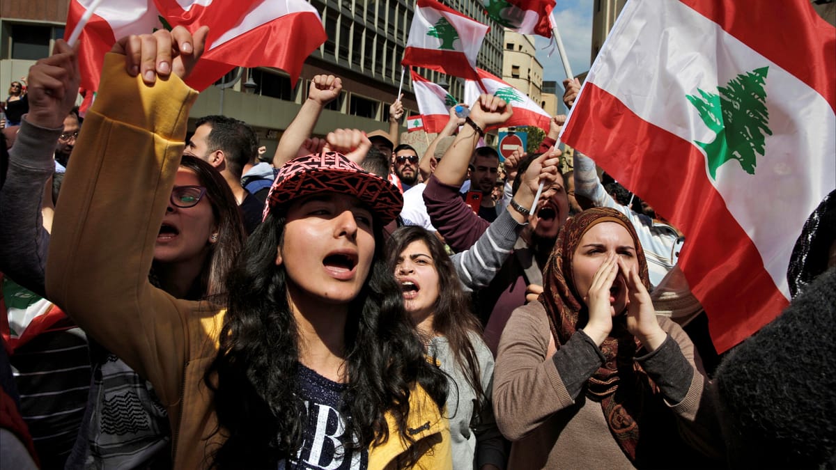 الجنس مقابل العمل.. صحافيات يحكين يوميات المهنة في لبنان