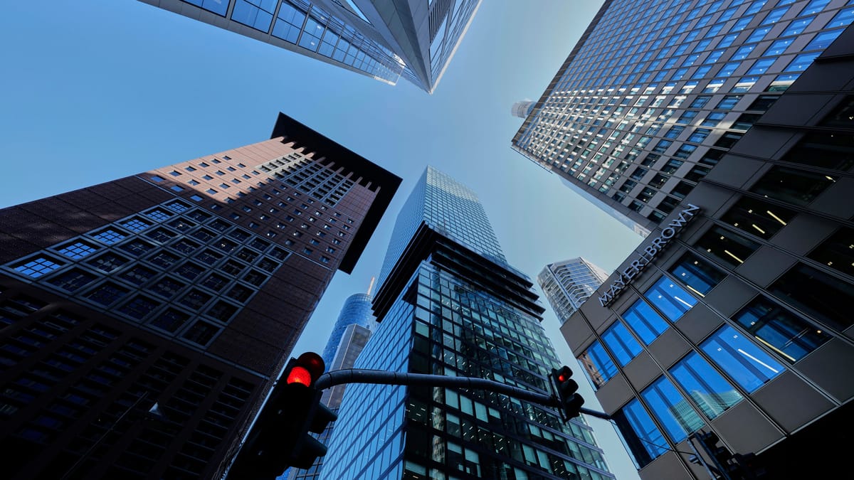 تراجع "بريق" ألمانيا.. البيروقراطية والطاقة تطردان الاستثمارات