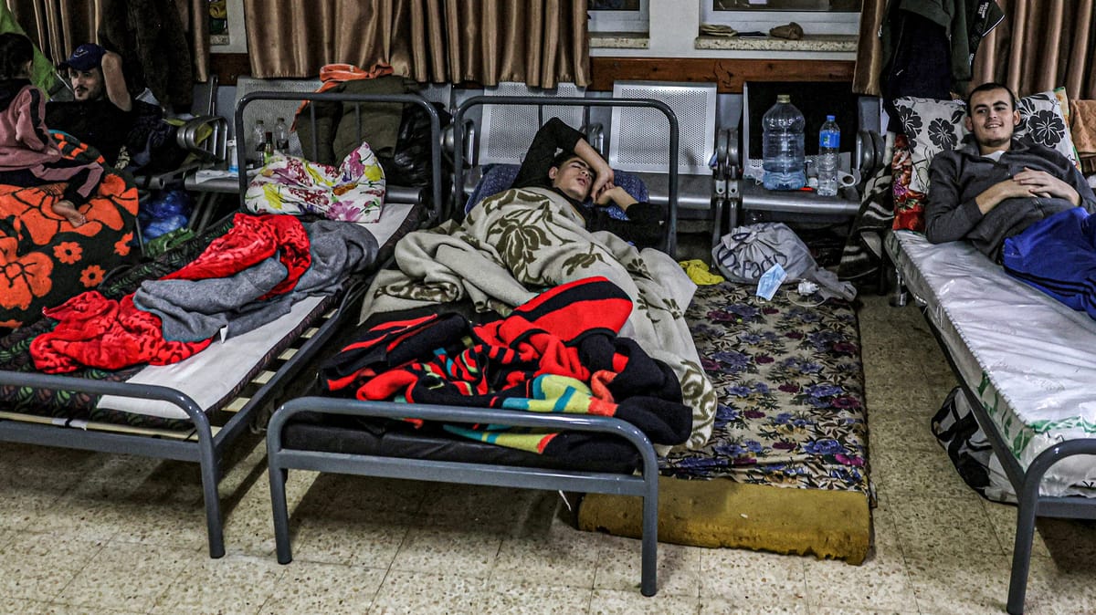 الجيش الإسرائيلي يقتحم "الأمل" في خان يونس