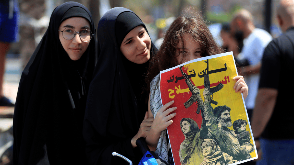 جنوب لبنان يصدّ باراك.. فاختصر جولته