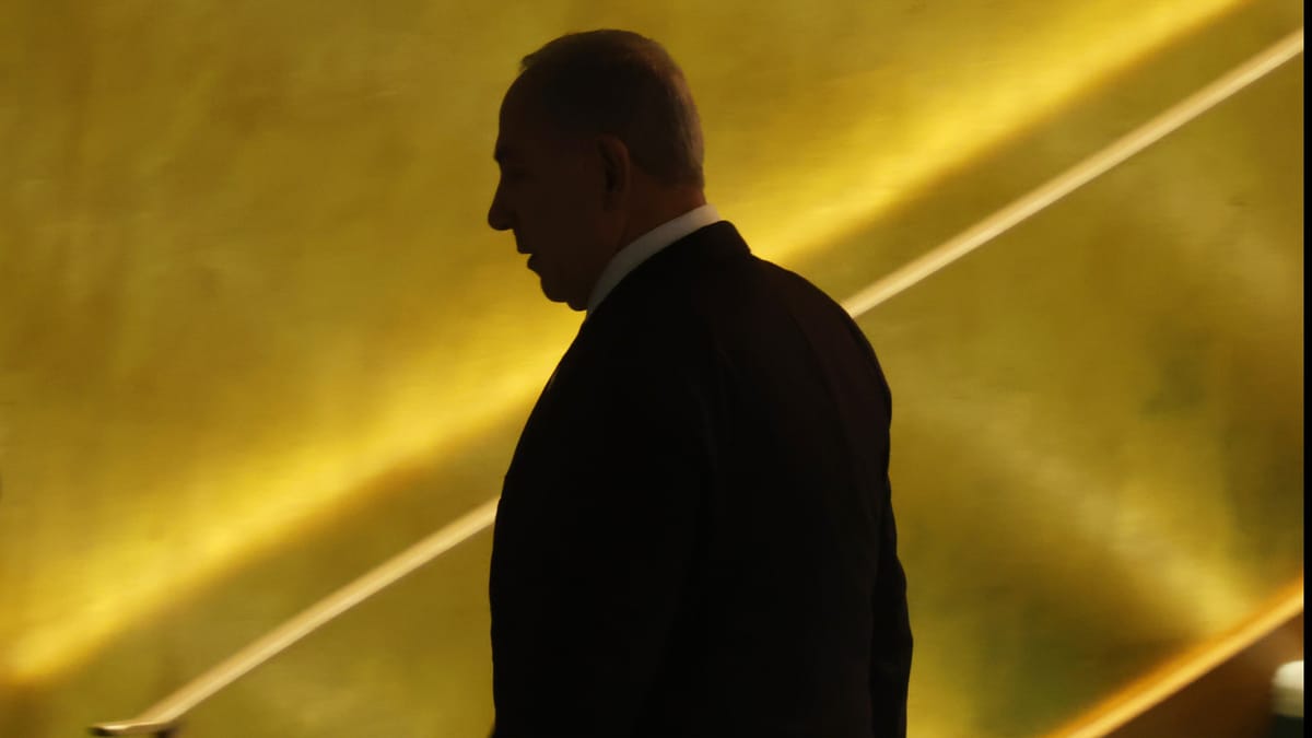 "أوامر الجنائية".. مخرجان لورطة سببها "انقلاب نتنياهو"