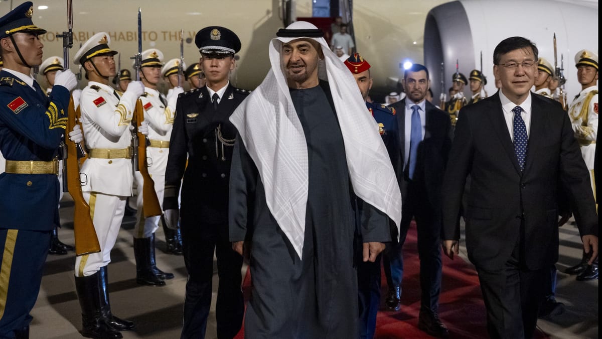 رئيس دولة الإمارات يدعو لتعاون عربي-صيني لوقف إطلاق النار بغزة