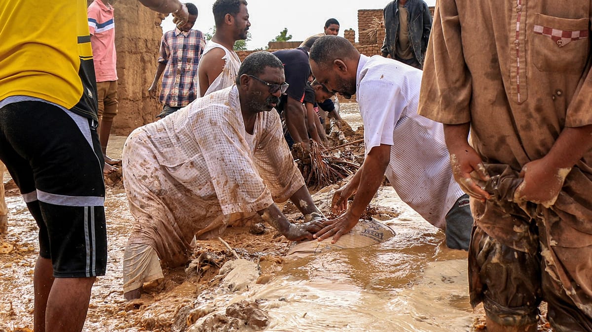 سيول السودان تلتهم "شجرة سمير المقدسة"
