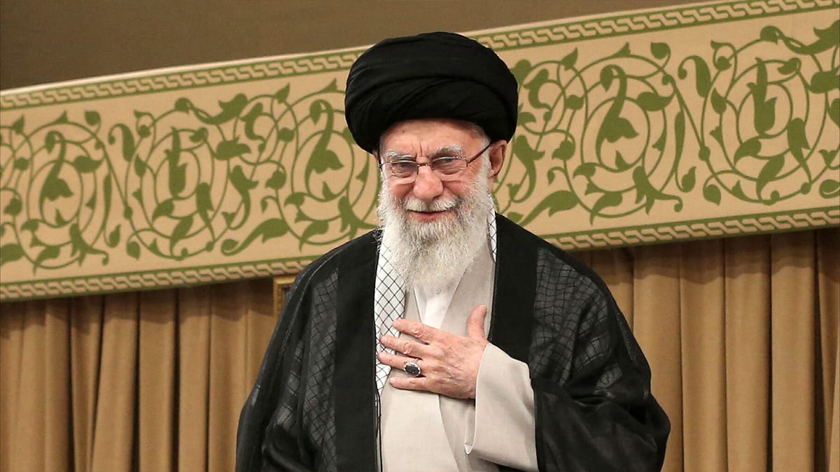 بعد الهجوم الصاروخي.. خامنئي باقٍ في "المكان الآمن"