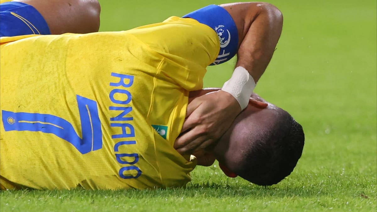 رونالدو يبهر العالم ويقلق النصر