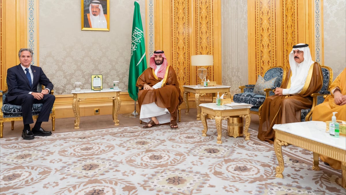 ولي العهد السعودي يستقبل وزير الخارجية الأميركي