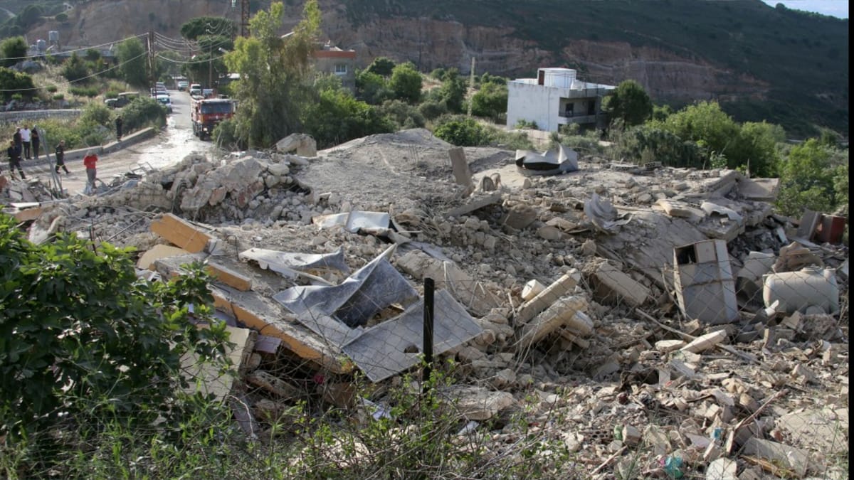 القصف يعزل بلدة شبعا في لبنان