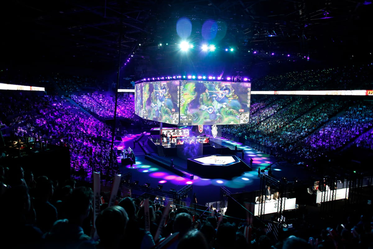 الجيل "Z" قلب الموازين.. هل تتربع "Esports" على عرش رياضة الواقع؟