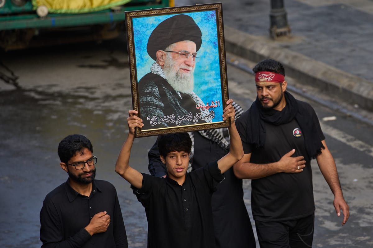 انقسام إيراني.. دعوات لقتل ترامب ونتنياهو تهز مجلس الخبراء