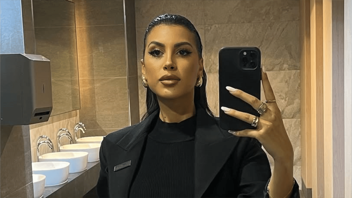 سونيا جرجس.. "ملكة جمال" تأسر القلوب مع صلاح ومرموش