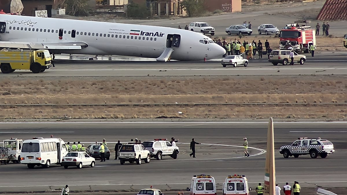 هبوط اضطراري لطائرة ركاب إيرانية