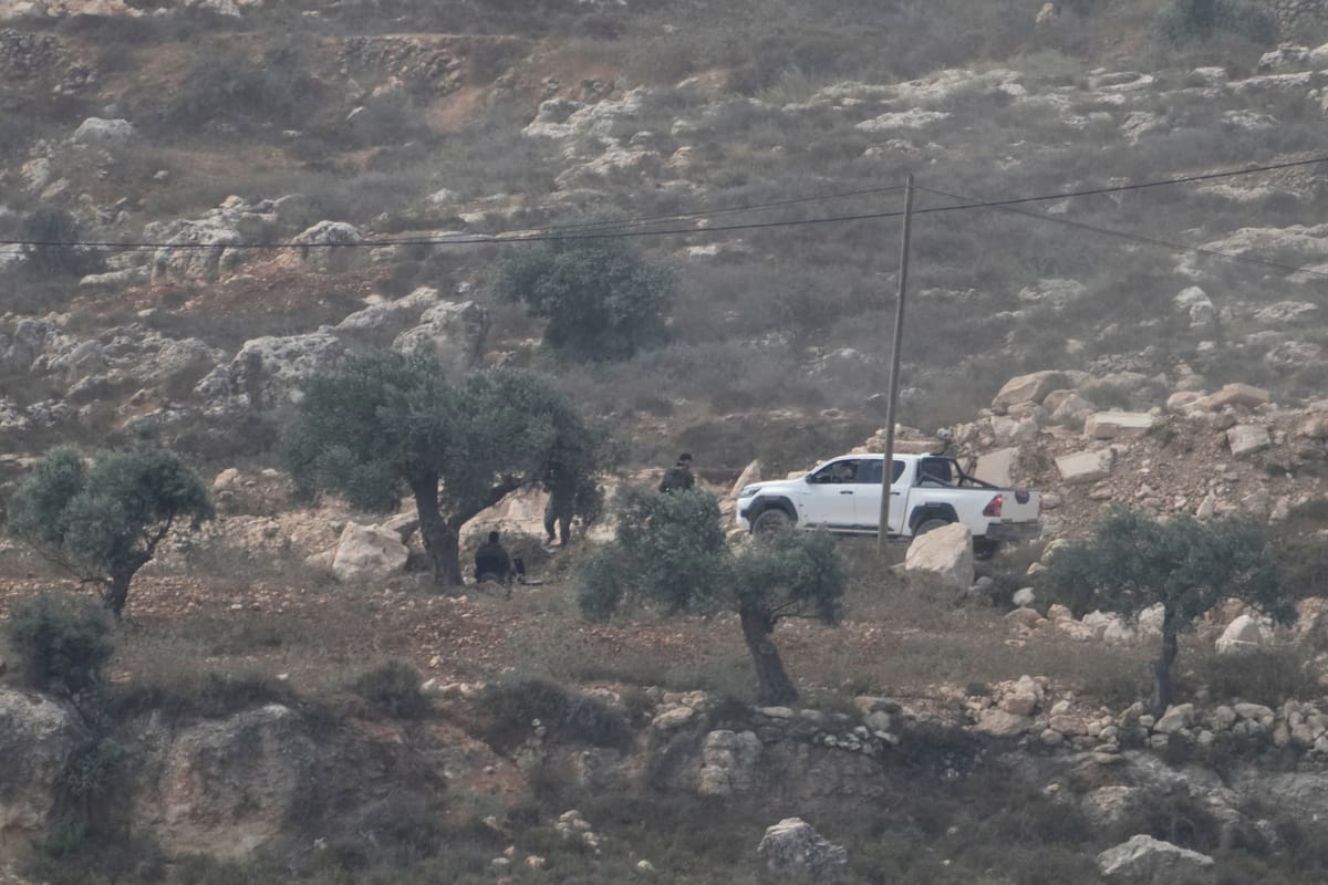 مستوطنون يحرجون نتنياهو مجددا.. هاجموا طاقما إعلاميا أميركيا