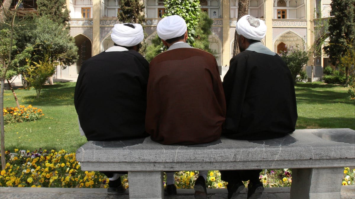 إيران ترتكب "جريمة ضد الإنسانية" بحق البهائيين